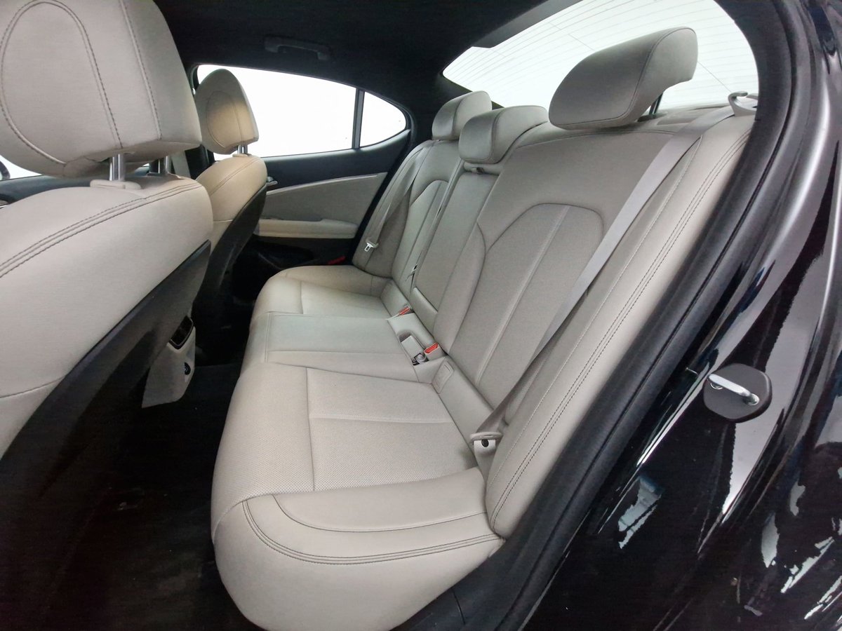 2022 GENESIS G70 Standard - Photo 23