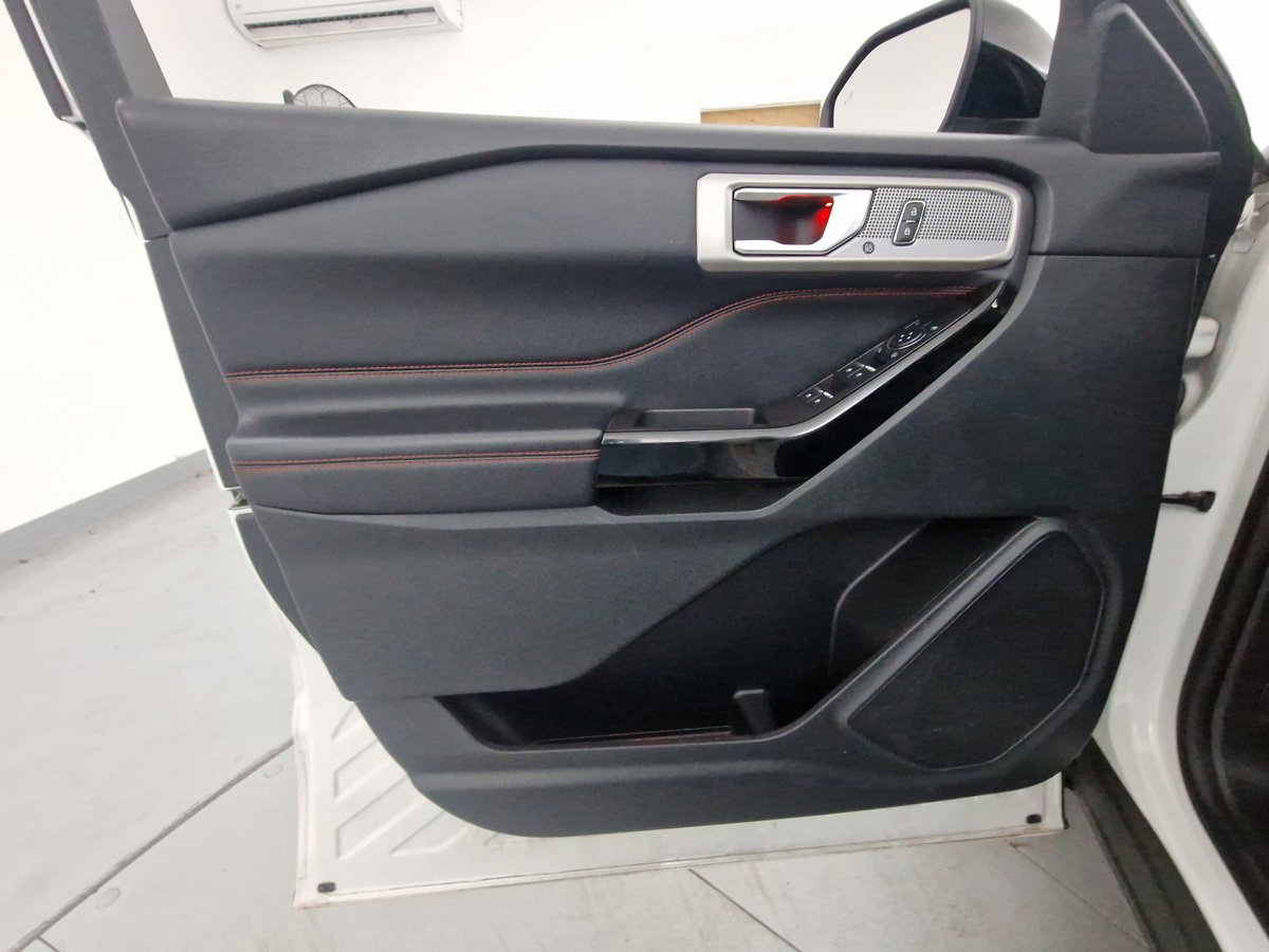2022 Ford Explorer ST-LINE - Photo 22