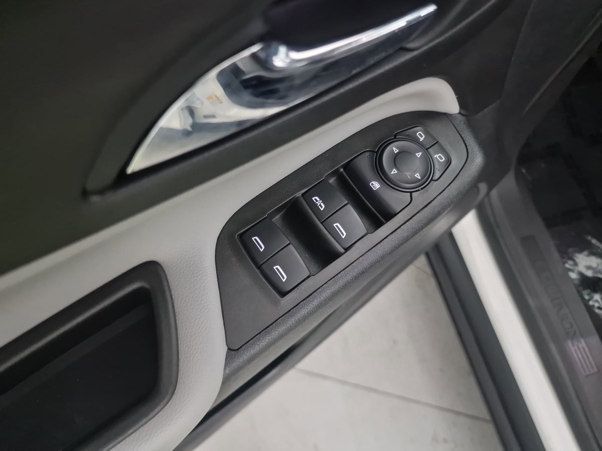 2021 Chevrolet Equinox 1FL - Photo 21