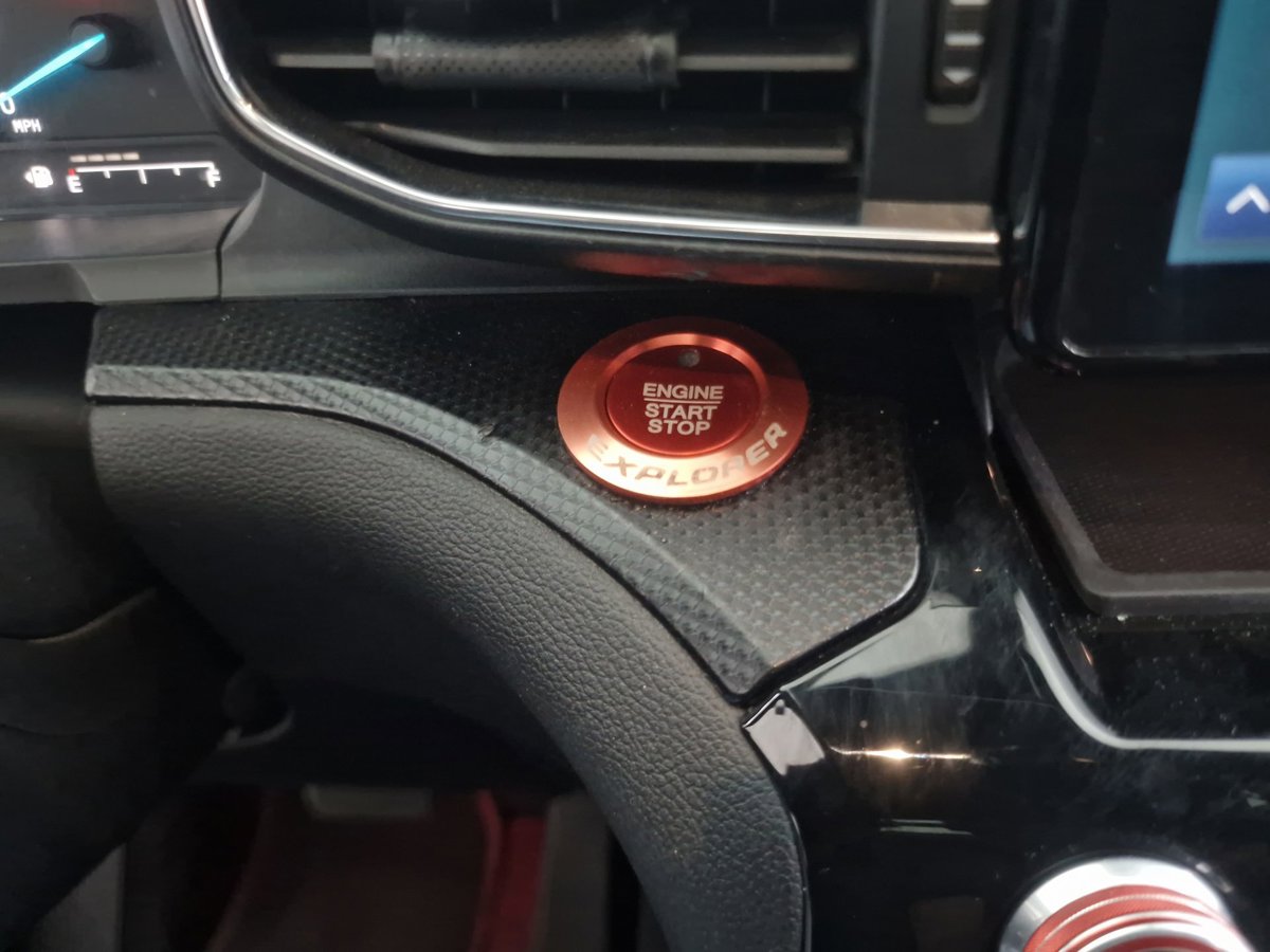 2022 Ford Explorer ST-LINE - Photo 17