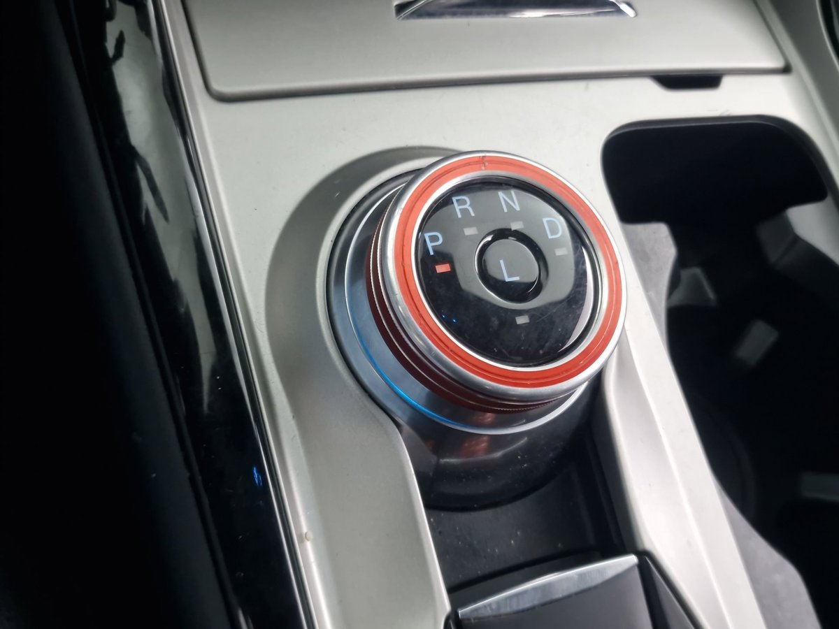 2022 Ford Explorer ST-LINE - Photo 16