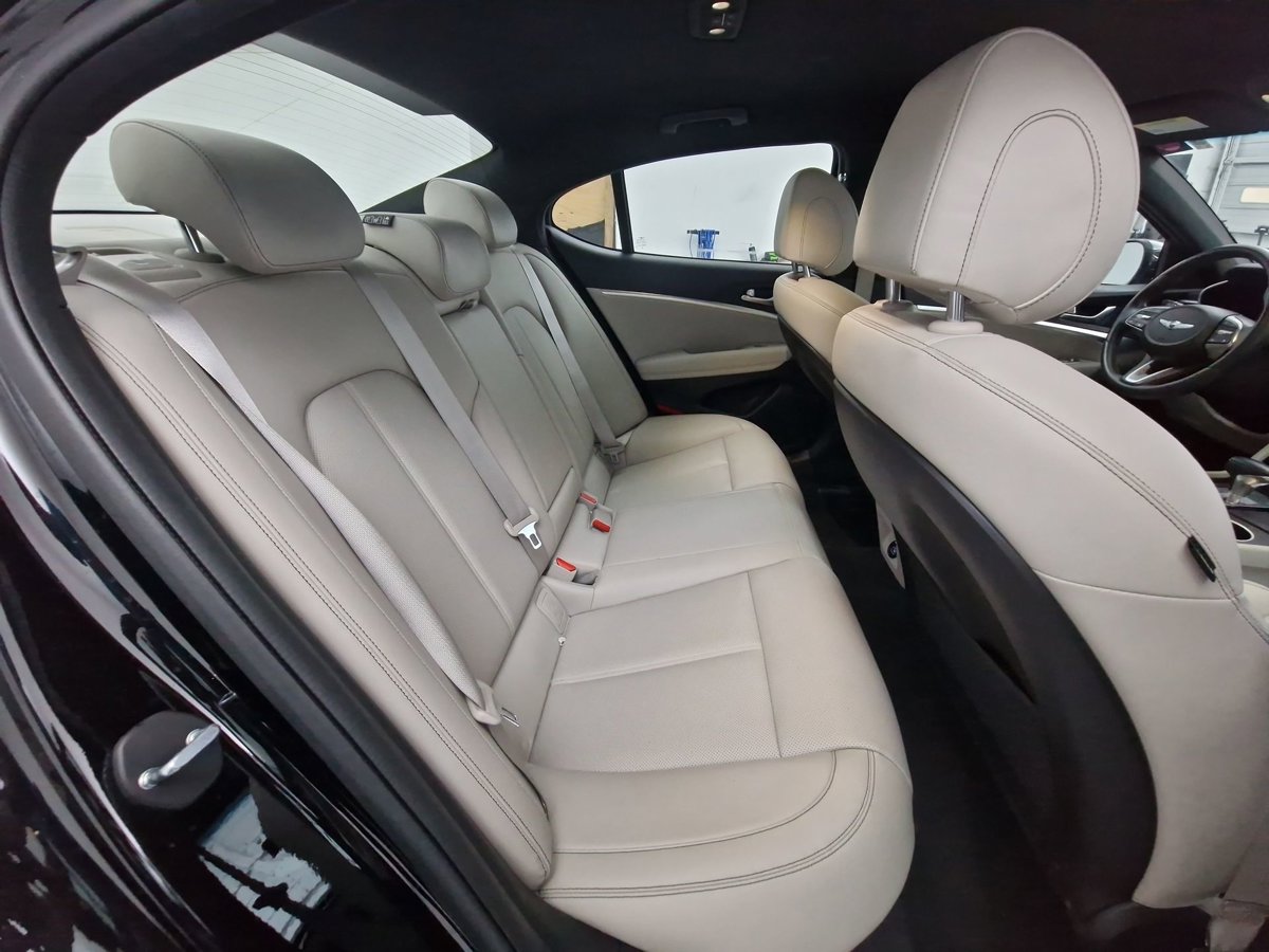 2022 GENESIS G70 Standard - Photo 25