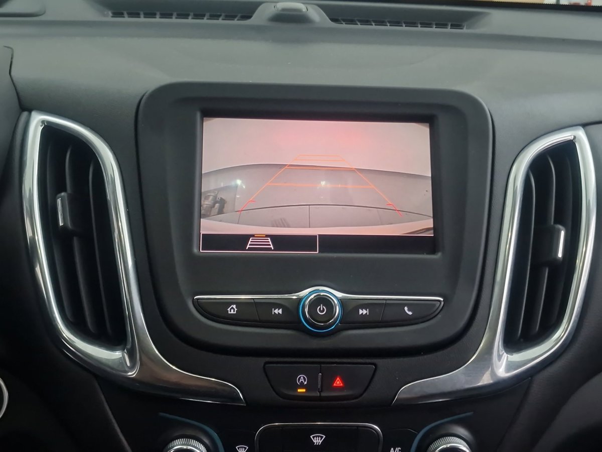 2022 Chevrolet Equinox LT - Photo 14