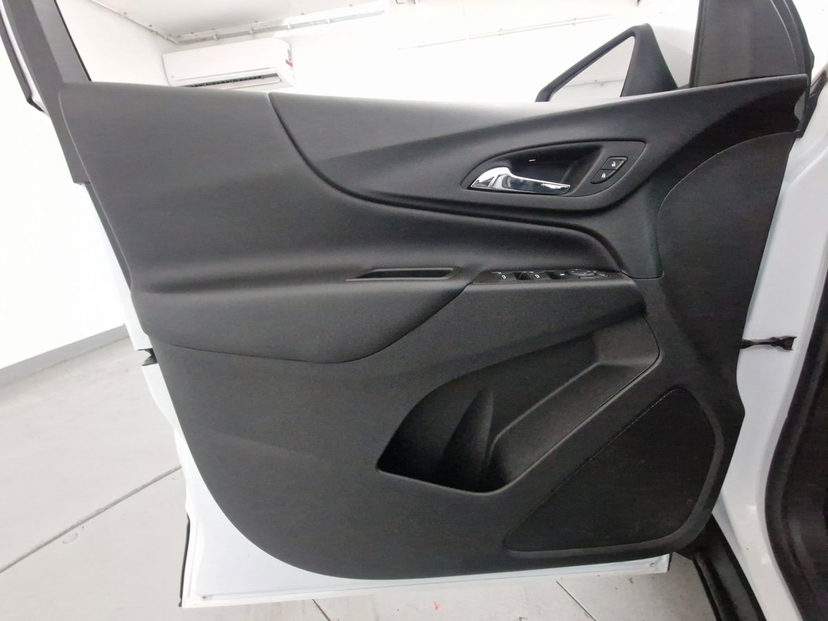 2022 Chevrolet Equinox LT - Photo 20