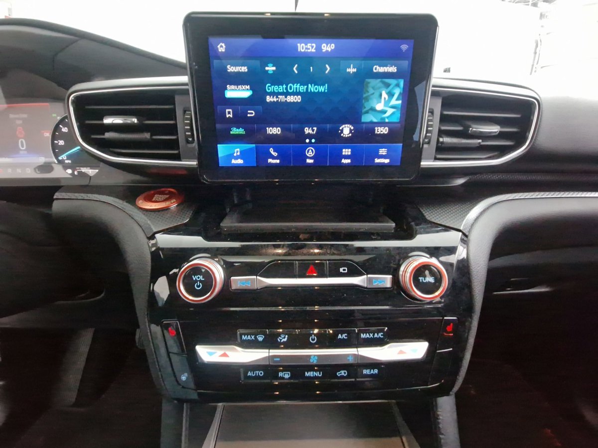 2022 Ford Explorer ST-LINE - Photo 13